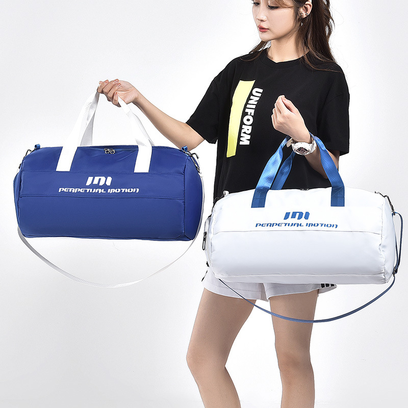 Fitness Duffel Isolated Wet St - đánh giá và giá Weekender Bag Duffle