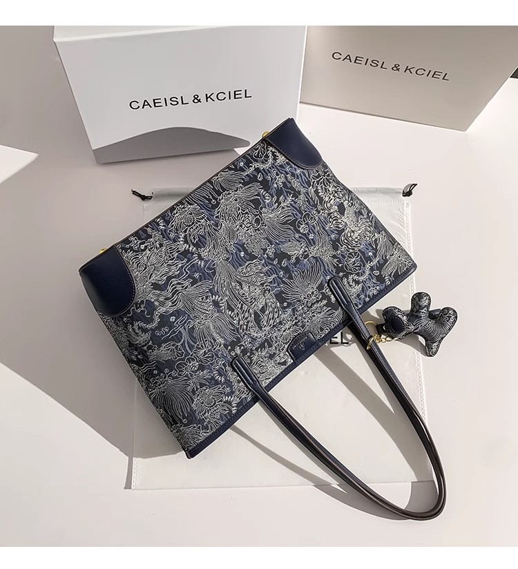 Large Capacity Blue Color Embr - đánh giá và giá Bucket Bag Suede