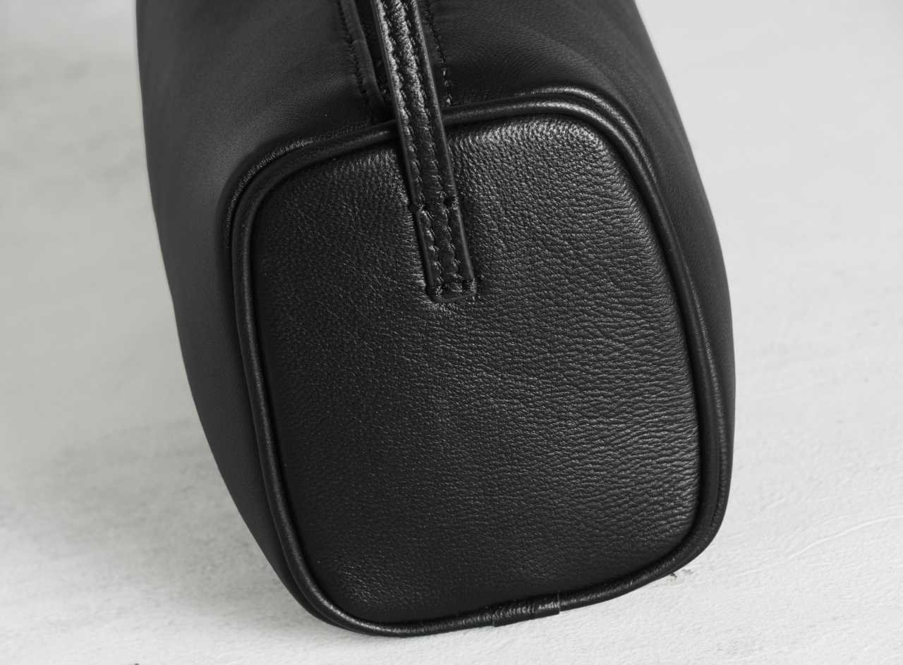 Women's Minimalist East-West L - đánh giá và giá Luxury Bags Quiet