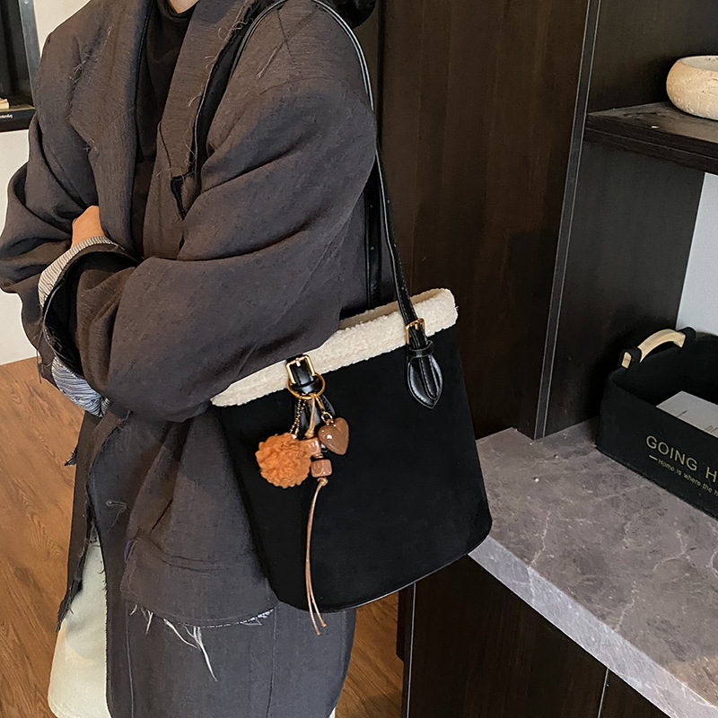 New Textured Casual Top Handle - đánh giá và giá Bucket Bag Suede